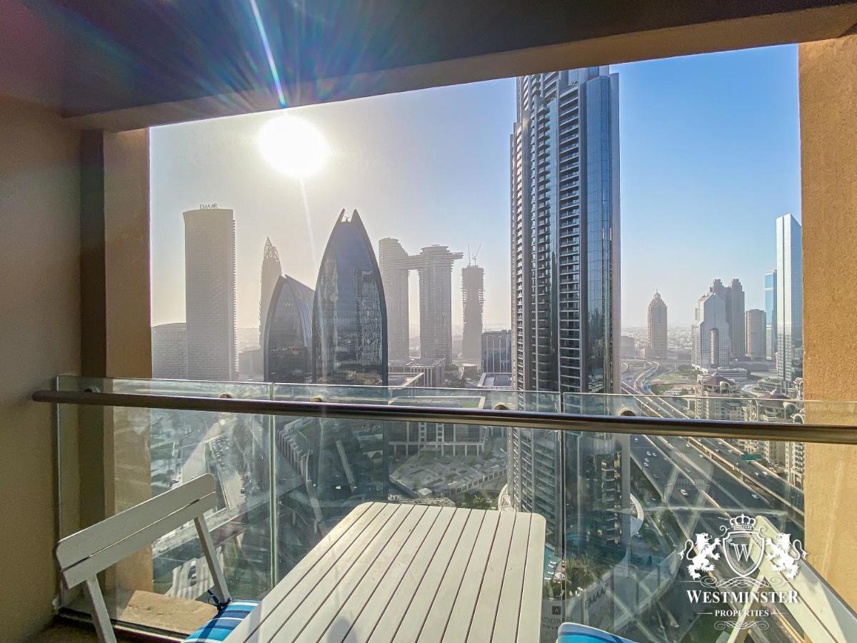 Westminster Dubai Mall 외부 사진 View from a balcony