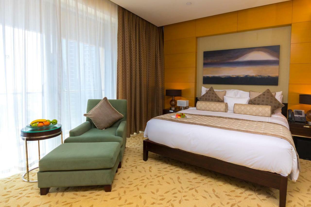 Westminster Dubai Mall 외부 사진 A bedroom at the hotel